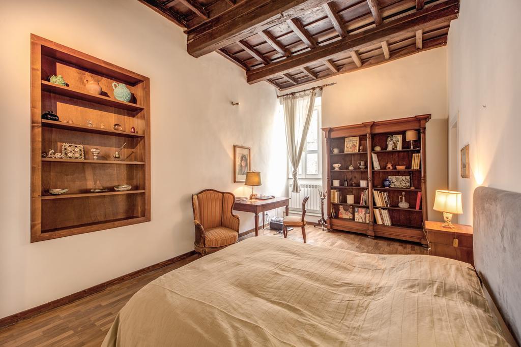Borgo Pio Passetto Papale Apartment Rome Bilik gambar